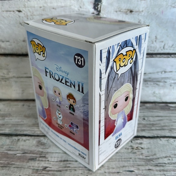 Funko Pop! Disney Elsa from Frozen II - Picture 3 of 5